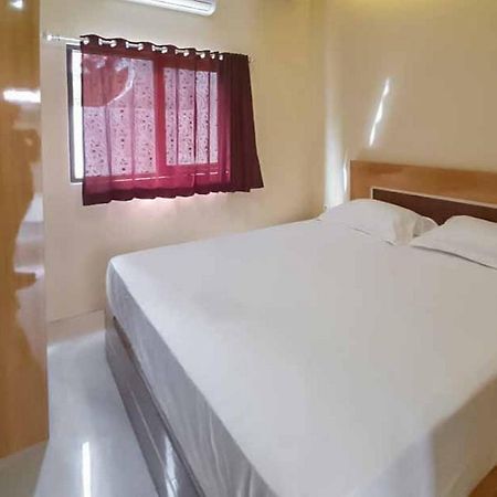 Jatiwangi Syariah Guest House Mitra Reddoorz 마잘렝카 외부 사진